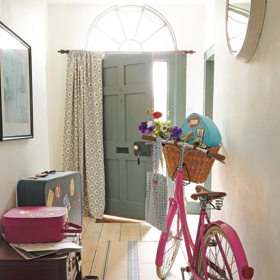 Как хранить велосипед в квартире:выбираем подходящий способ