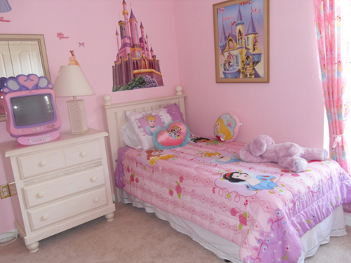 Интерьер детской комнаты для принцессы: уникальность против стереотипов