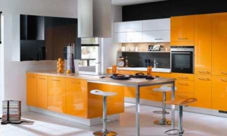 Черно-оранжевая кухня – борьба вкуса или поиск нового