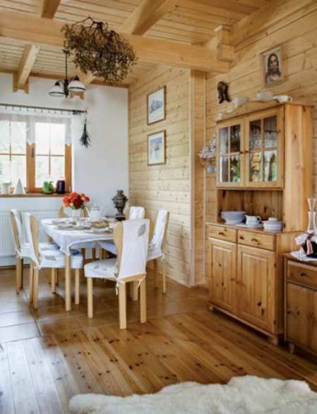Кухня гостиная с камином: пример интерьера для творческих натур