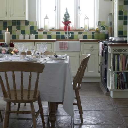 Кухни для малогабаритных квартир: дизайнерские решения по расширению пространства