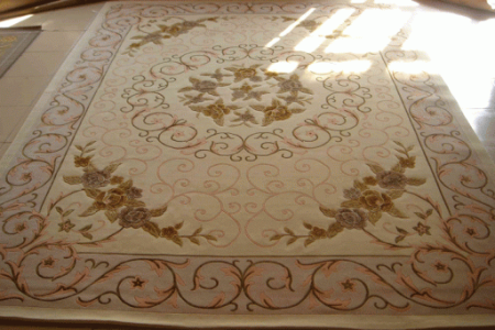 Чистка ковровых покрытий и ковров в домашних условиях: народные средства или ваниш