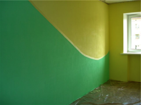Как и чем покрасить потолок и стены из гипсокартона: полное руководство